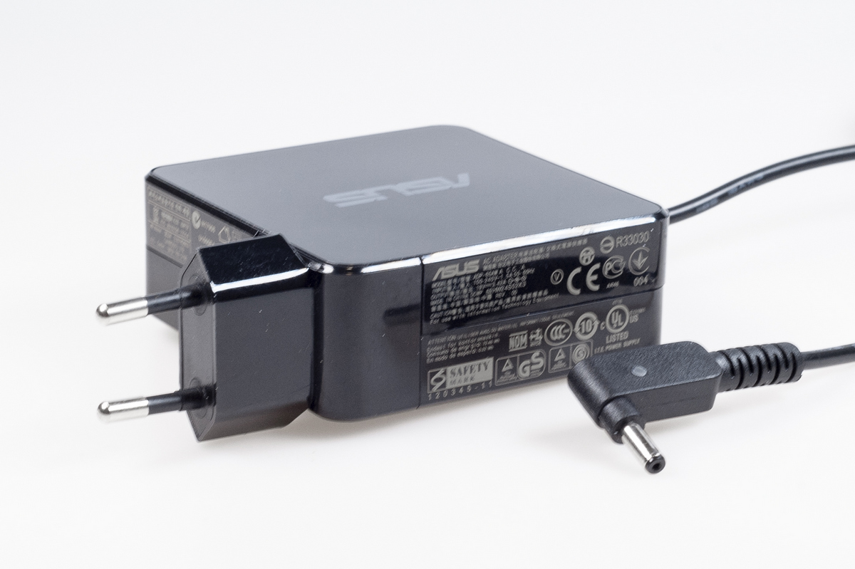 Originálny napájací adaptér pre Asus ZenBook 13 UX331FN